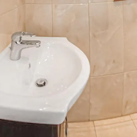 Gorgeous In With Wifi *